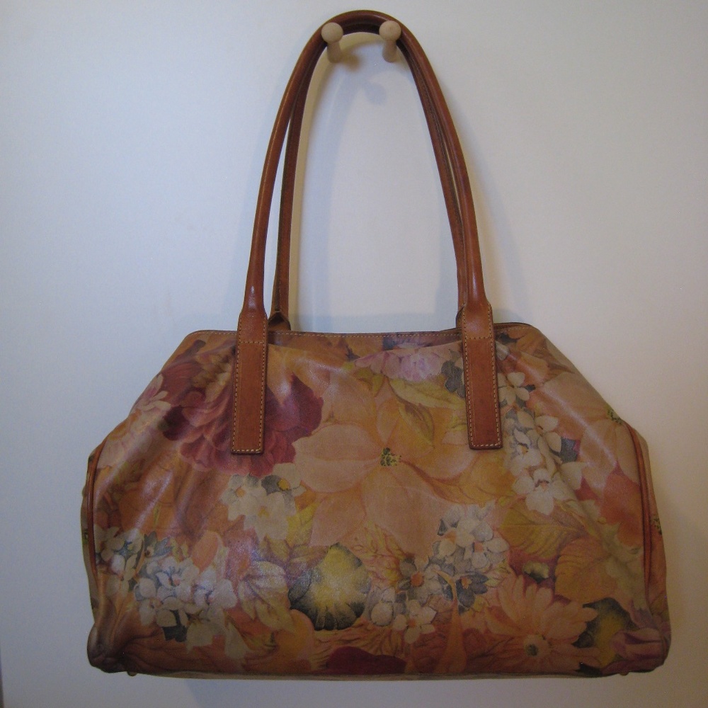 Italian Leather Floral Bag - Picture 2 of 14
